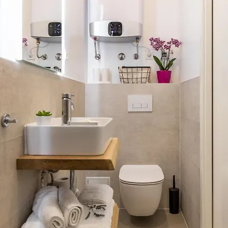 アパート Promenade **** *