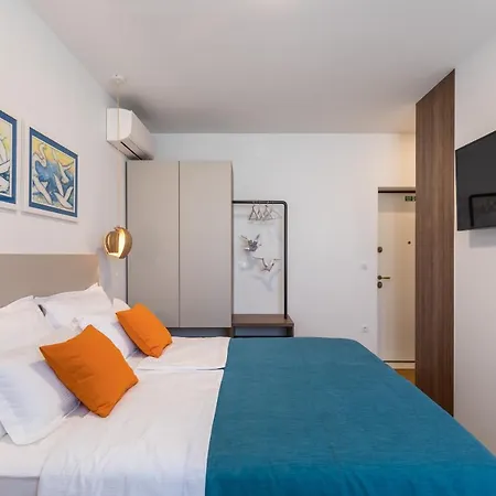 Apartment Promenade **** *